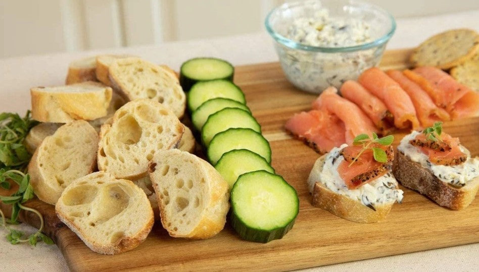 How to Use Your Tray and Cutting Board